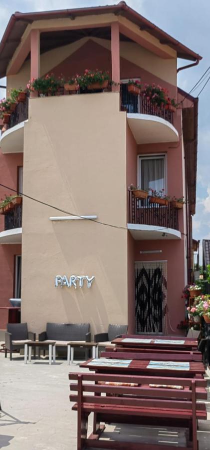 Hotel Casa Alexandru Două Mai Zewnętrze zdjęcie